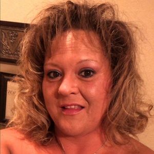 Meet your Posher, Christy